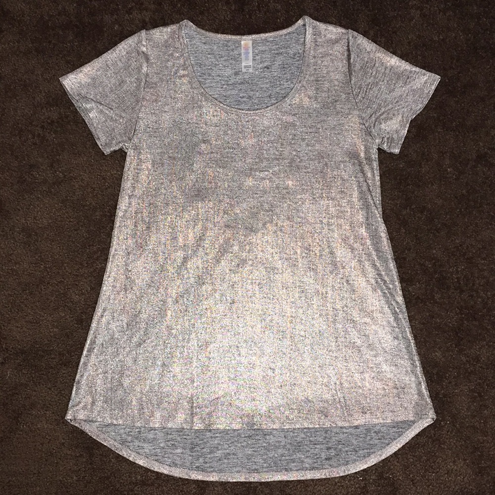 Lularoe Elegant Classic Tee